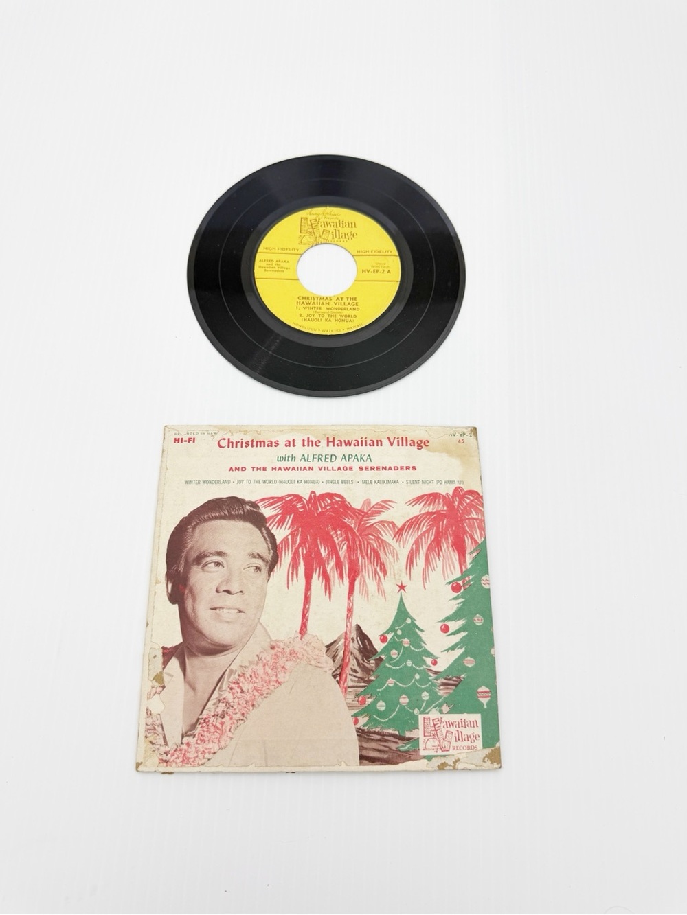 Alfred Apaka & Serenaders Christmas at the Hawaiian Village 7 Inch Vinyl Record